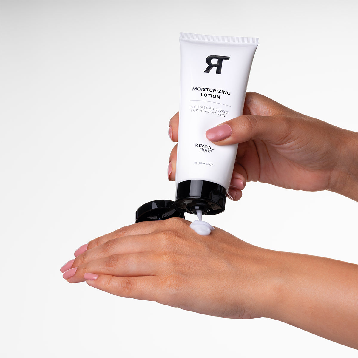 Loción hidratante con aceite de semilla de sativa